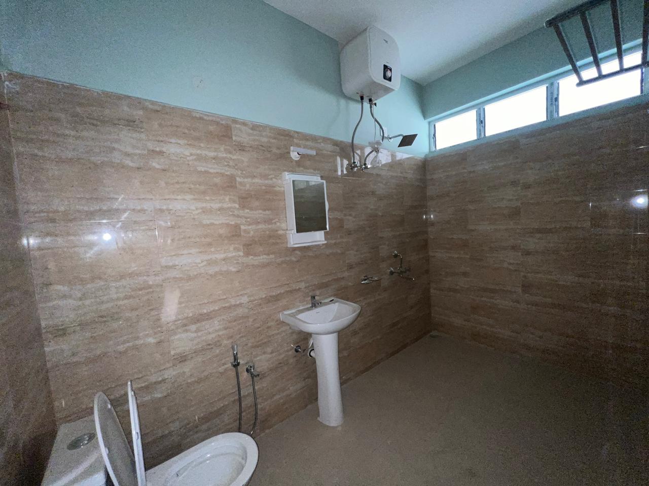 Semi Furnished 4bhk in Panjabari, Khanapara, Guwahati, Assam, India for Rent